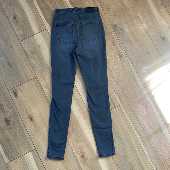 Ripped Grey Fitjeans - Picture 3 of 7